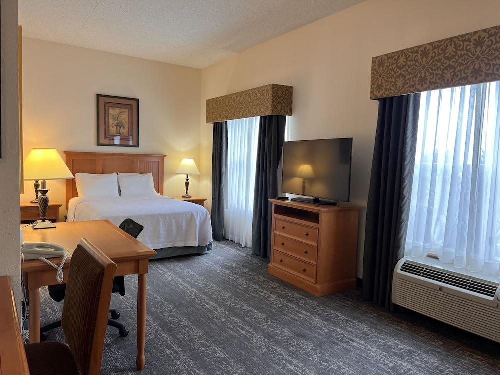 Отель Hyatt House Colorado Springs Airport Экстерьер фото
